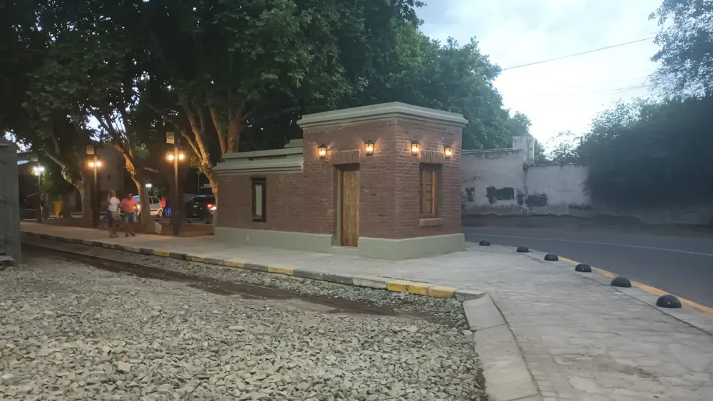 e34de173-9763-460c-bd9b-79ab6c02f75c