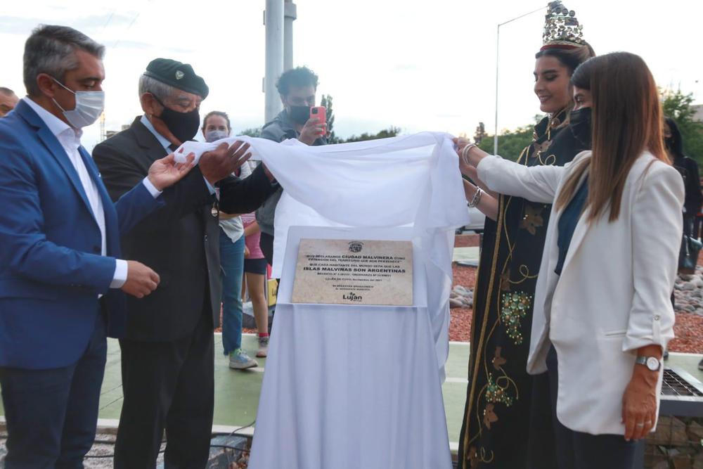 Descubrimiento de placa, Luján de Cuyo Ciudad Malvinera