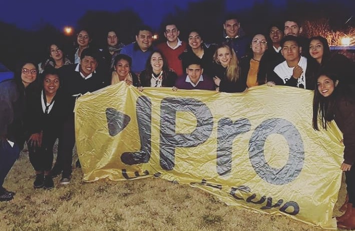 35077714_2187424917940516_3933947321649201152_n