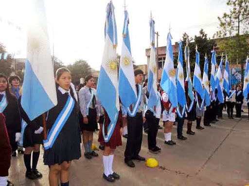 Abanderaddoos-y-Escoltas