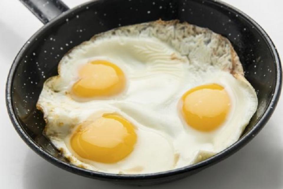 img-huevos-fritos-esponjosos-59539-600