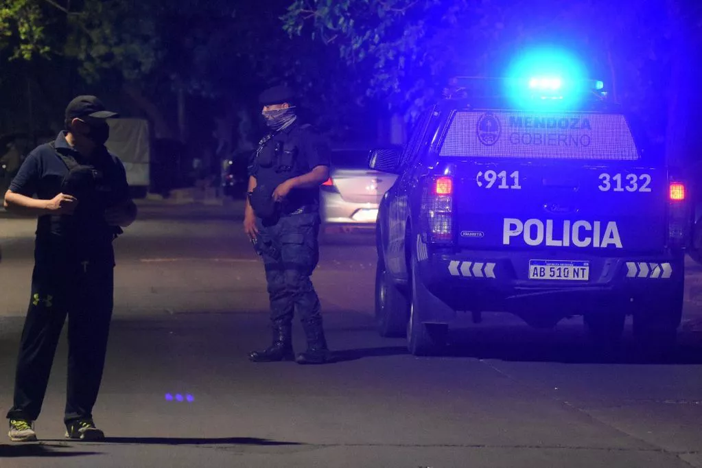 1640014658386Policía-Mendoza-ilustrativa