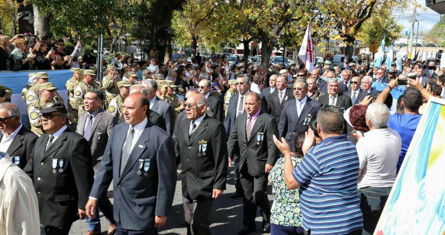 Desfile Veteranos Ok