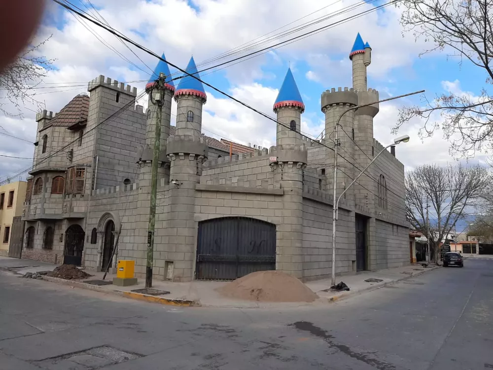 1665428523382Castillo mendoza 1