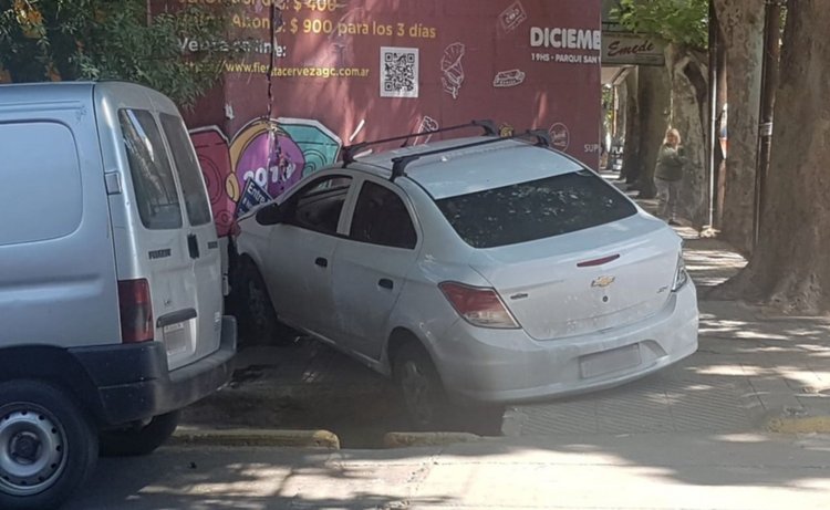 choque-playa-estacionamiento-,mendoza-policiales-2
