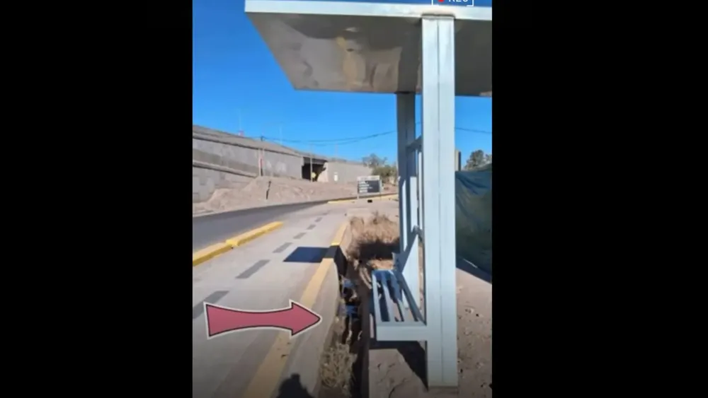 Parada mal construida en Luján