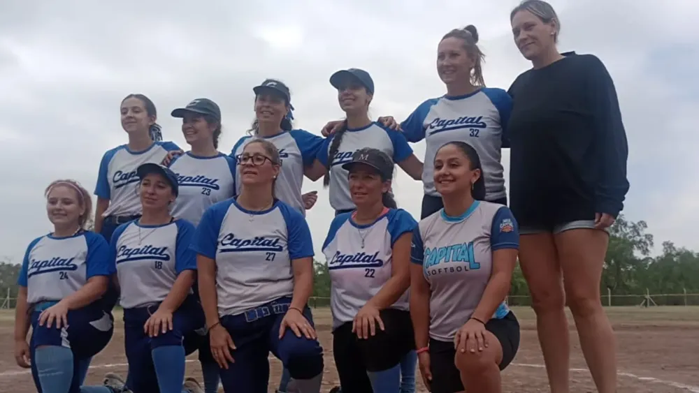 Capital Sóftbol Femenino Campeón