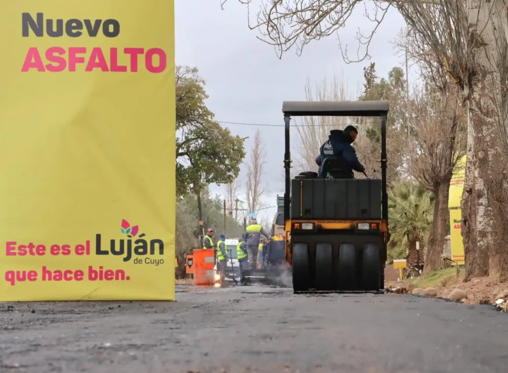 Más de mil cuadras asfaltadas en dos años