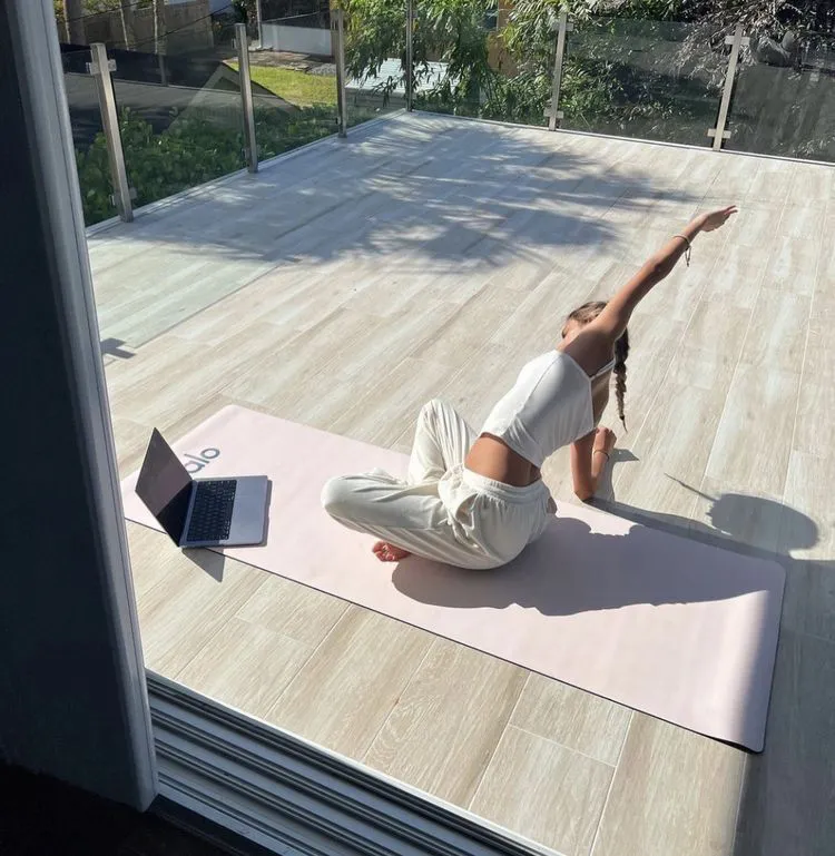 4b313ef7-8d39-41a4-85e8-d31d6aab8c40