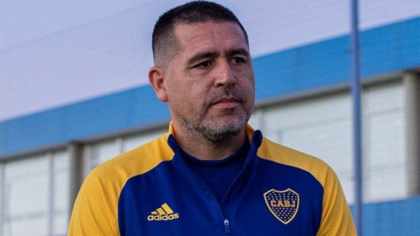 riquelme-boca-foto-boca-predio_862x485
