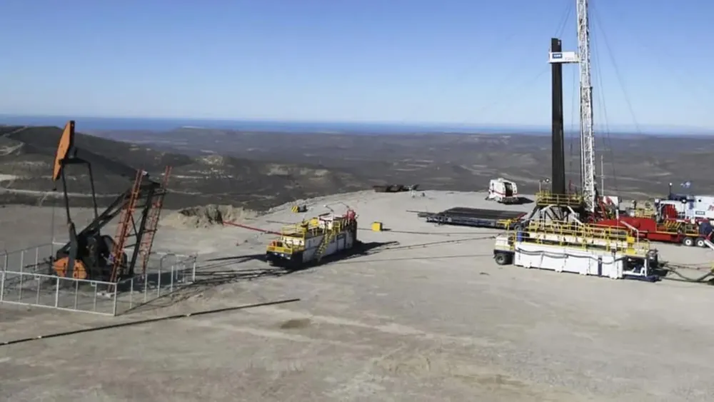 YPF Vaca Muerta retiro operaciones