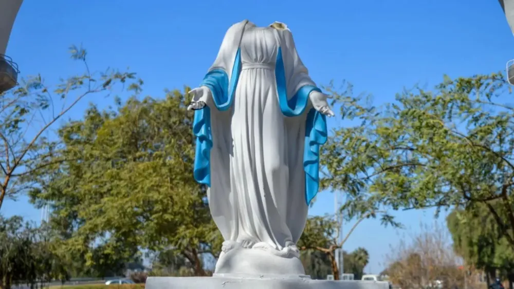Virgen decapitada