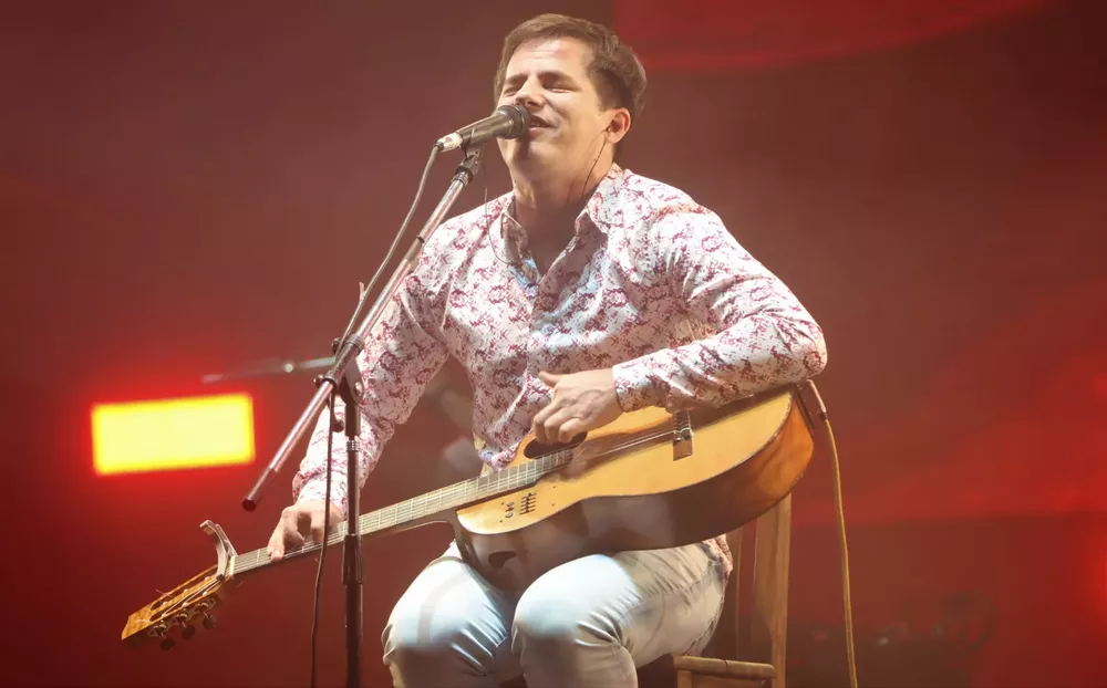 Nahuel Pennisi cerró la primera noche