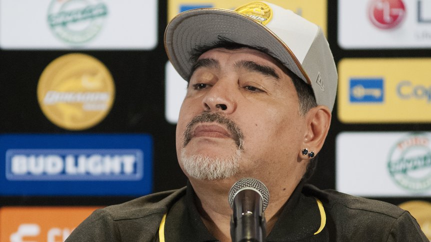 maradona-conferencia-de-prensa-dorados_862x485