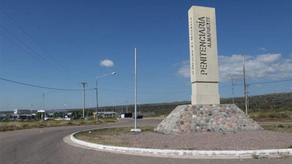 un-penitenciario-49-anos-murio-al-dispararse-la-cara-mientras-trabajaba