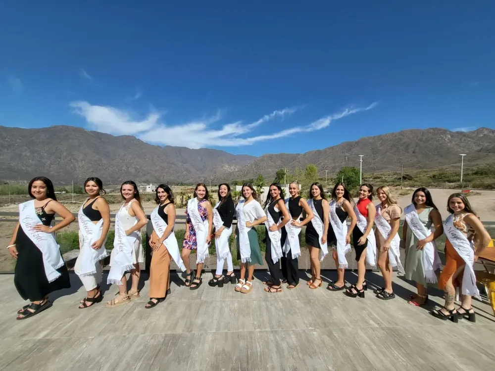 Reinas distritales en distintas actividades enoturísticas