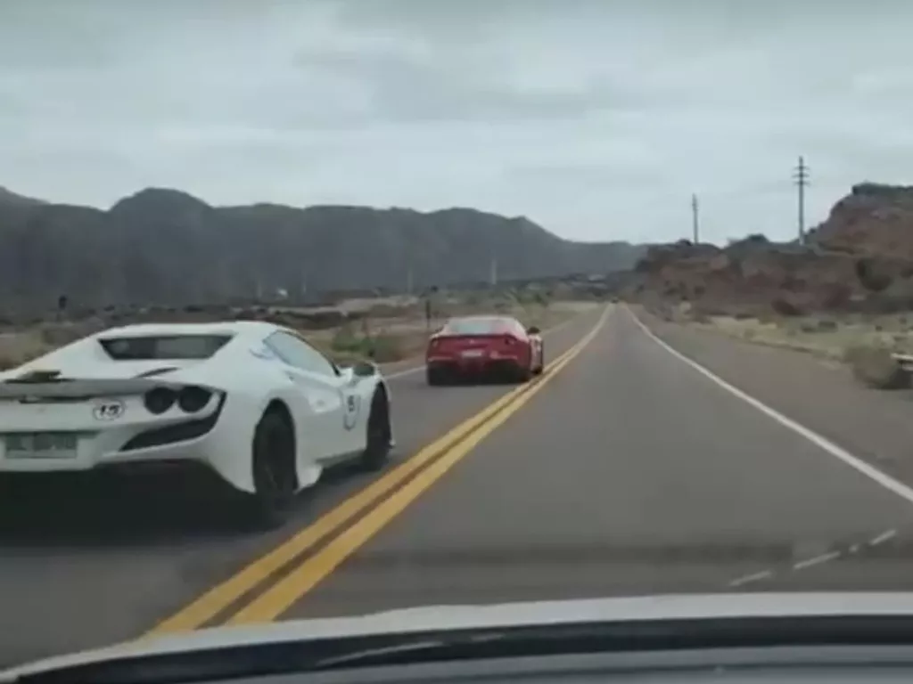 1667148071228Ferrari