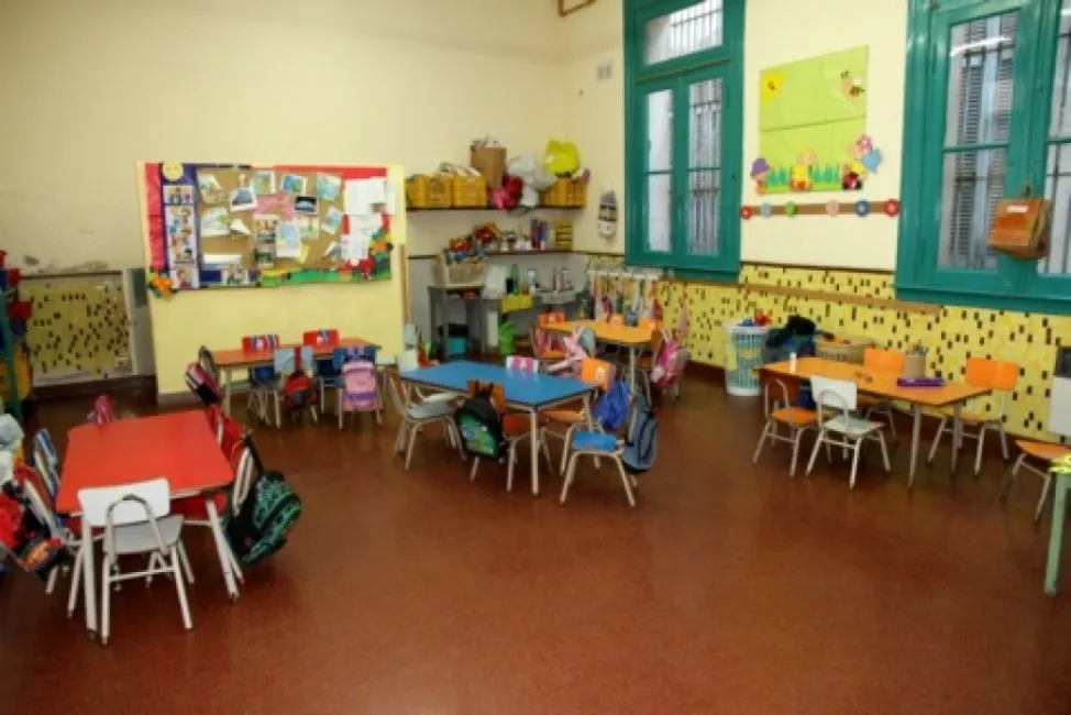 64372-sala-de-4-anios-hay-tres-mil-ninios-que-no-tienen-banco