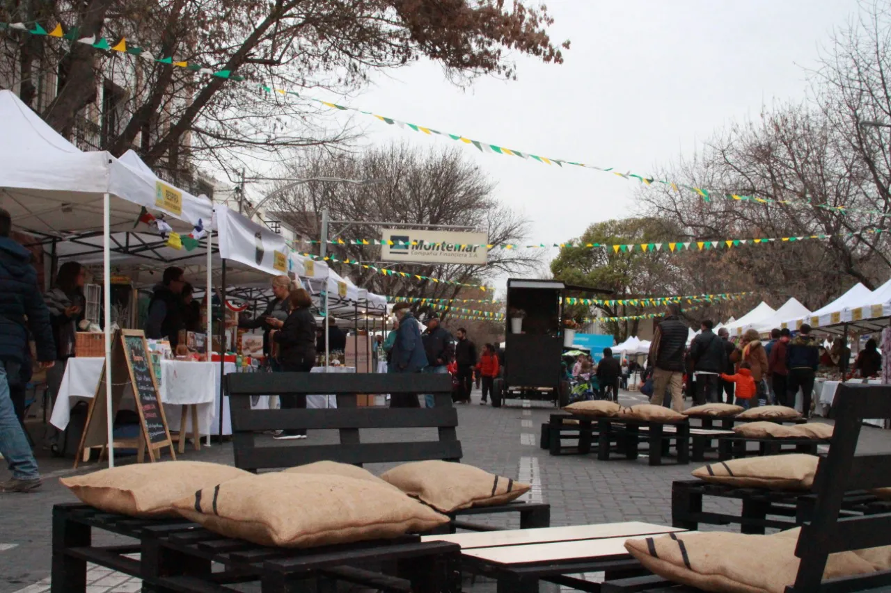 Día de la Mujer en la Plaza Departamental