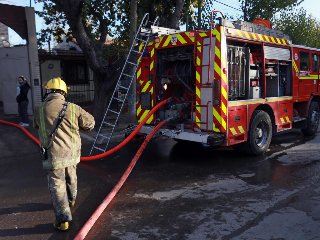 1589556200973Bomberos - Incendio  (1)
