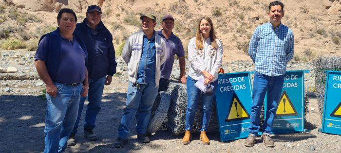 Entrega-de-gaviones-en-Potrerillos-5-700x315