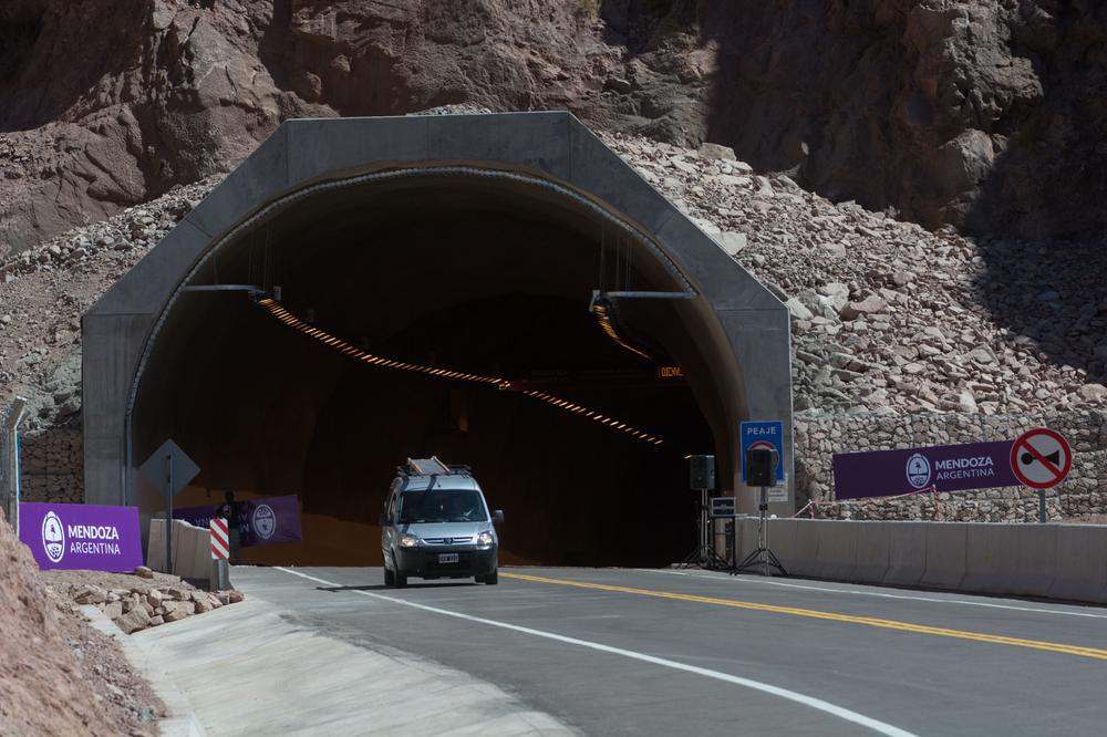 1521658863271Túnel cacheuta y potrerillos (4)