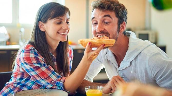 noticia-1541625185-parejas-engordan