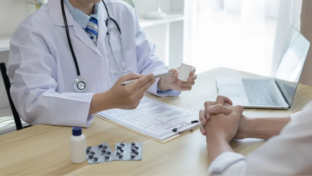 Salta analiza cobrarles la atención en hospitales públicos a pacientes extranjeros
