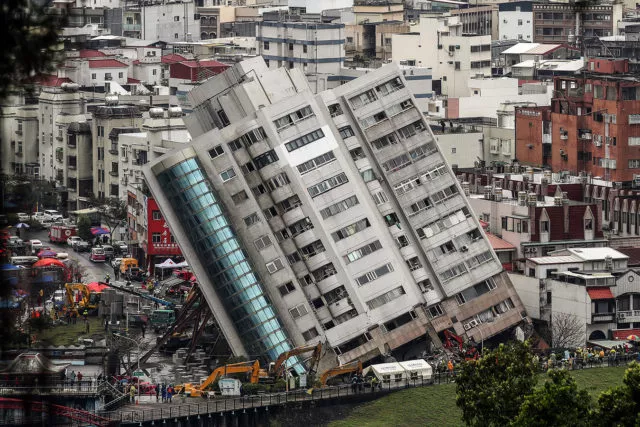 20180208T1016-14407-CNS-POPE-TAIWAN-QUAKE-e1519746206653