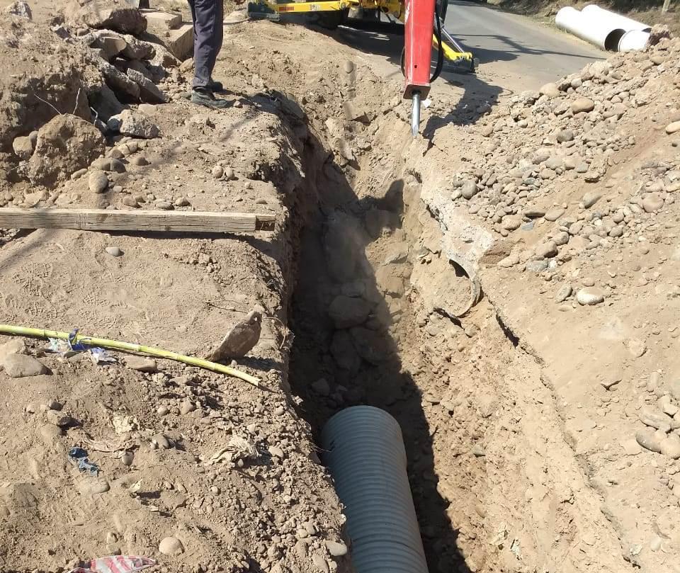 Obra de emergencia en colector cloacal