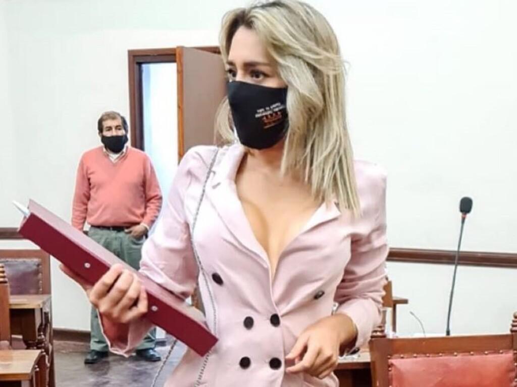 1601746302992candela concejal
