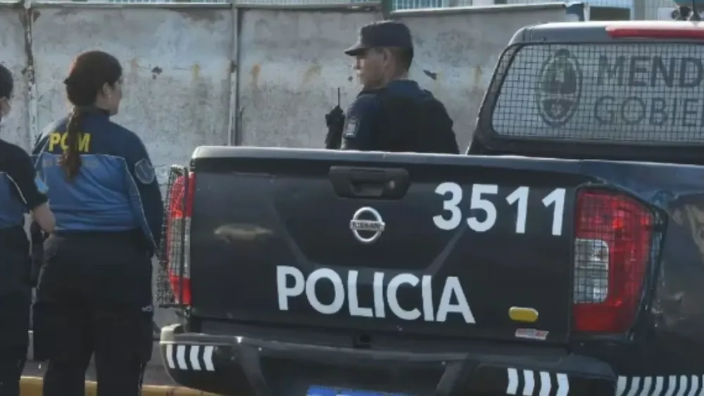 Conductor ebrio protagoniza violento incidente en Chacras de Coria