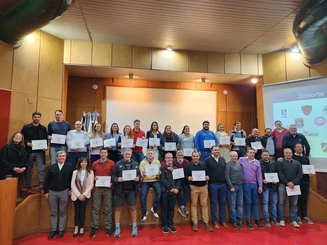 ☑ Diplomatura en Gestión de las Organizaciones Deportivas- se entregaron los certificados de la segunda cohorte y se presentó la cohorte 2024La propuesta es una iniciativa en conjunto del Gobierno de 