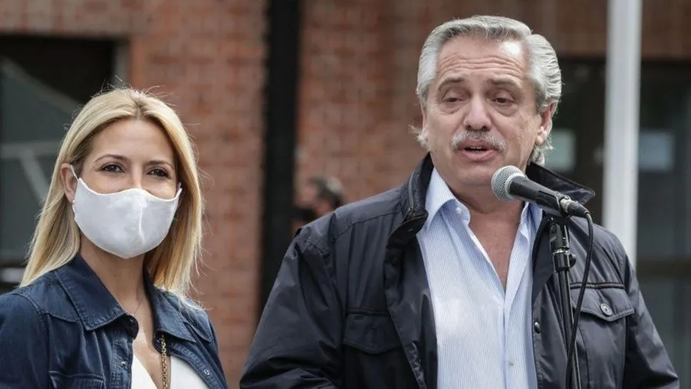 alberto_fernxndez_-_fabiola_-_nombre_de_bebx_x1x_1_crop1636904016372.jpg_1734428432