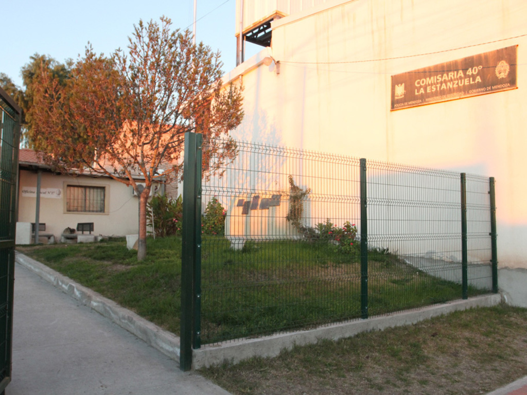 1526322444352Comisaría 40 La Estanzuela