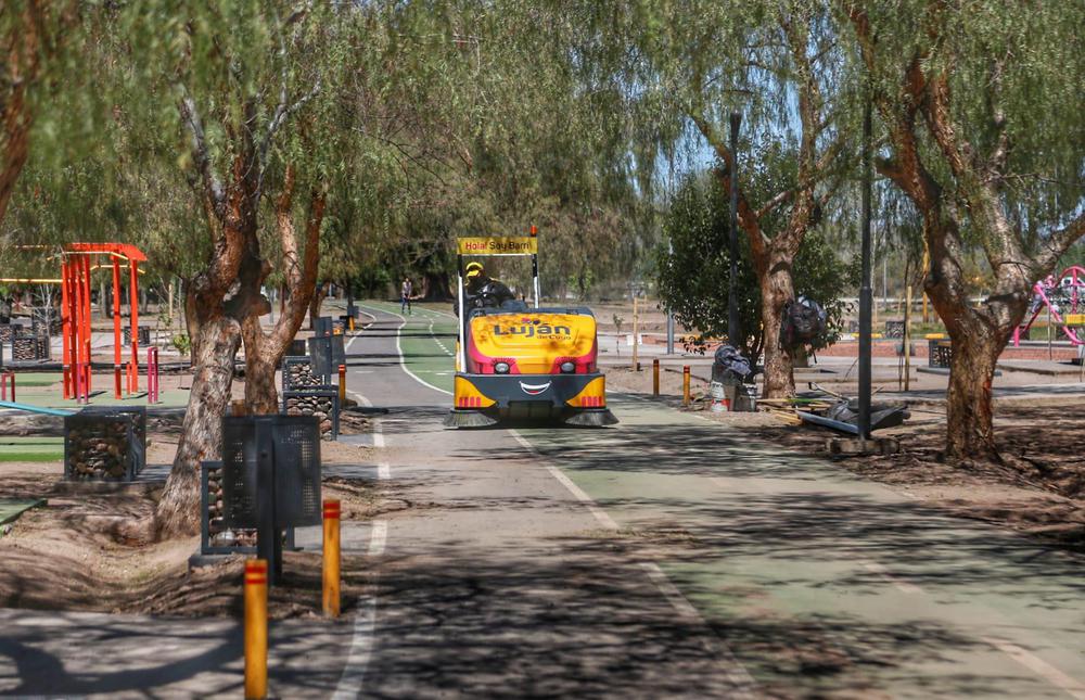 Barri tiene una autonomía de limpieza de 10km por hora