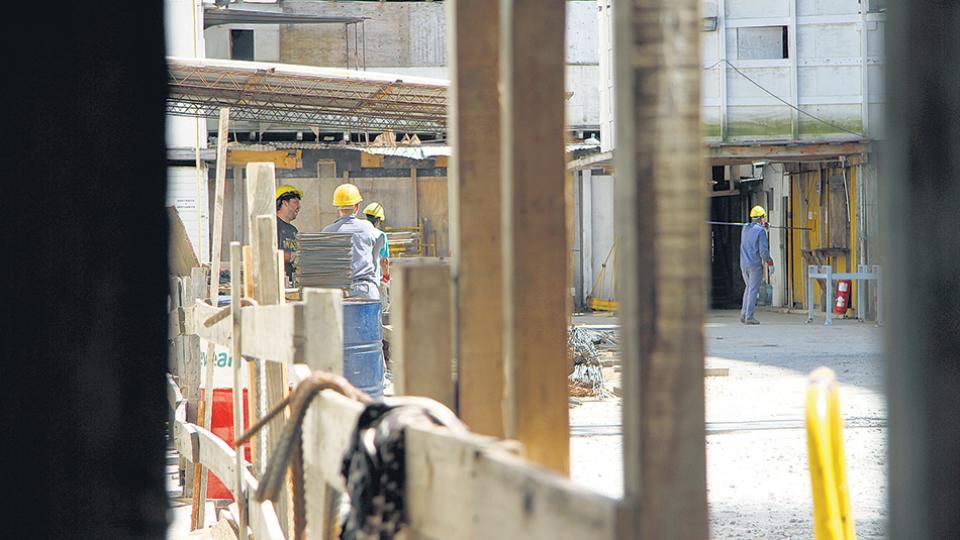 CONSTRUCCIÓN