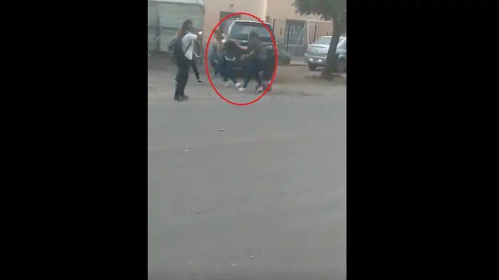 video-chica-golpeada-santa-rosa-escuela