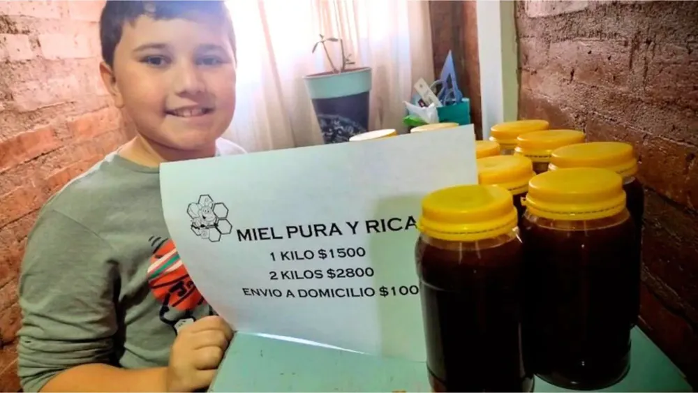 presentacion medicina y salud ilustrativo infantil celeste