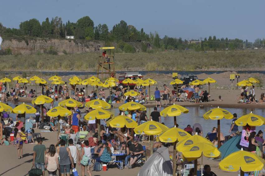 Luján Playa - Bajada al río
