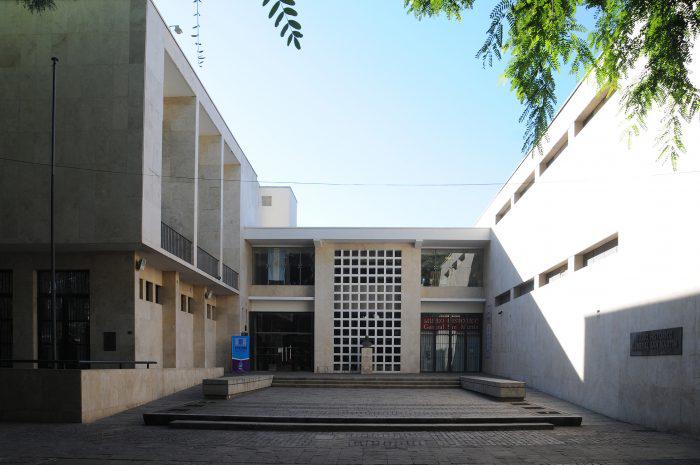 Biblioteca-Publica-Gral.-San-Martin-700x465