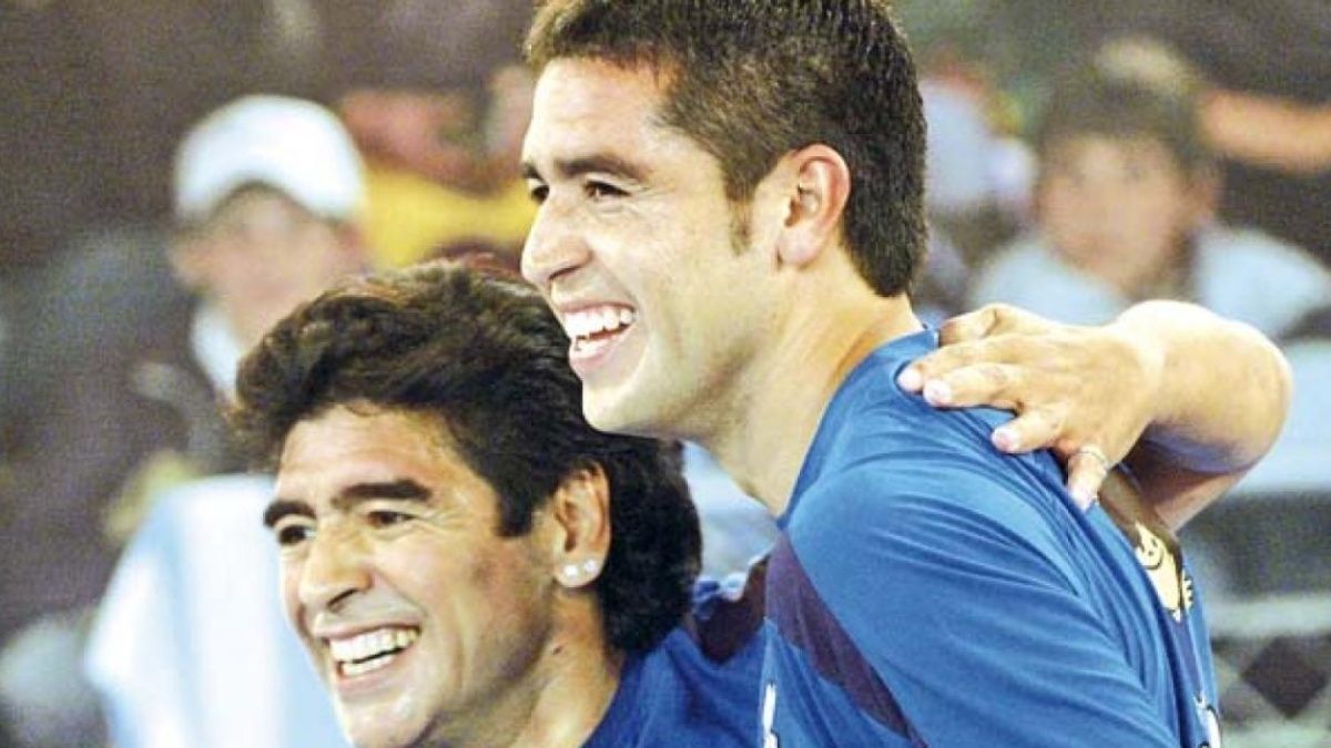 maradona_riquelme_crop1574509794958.jpg_554688468
