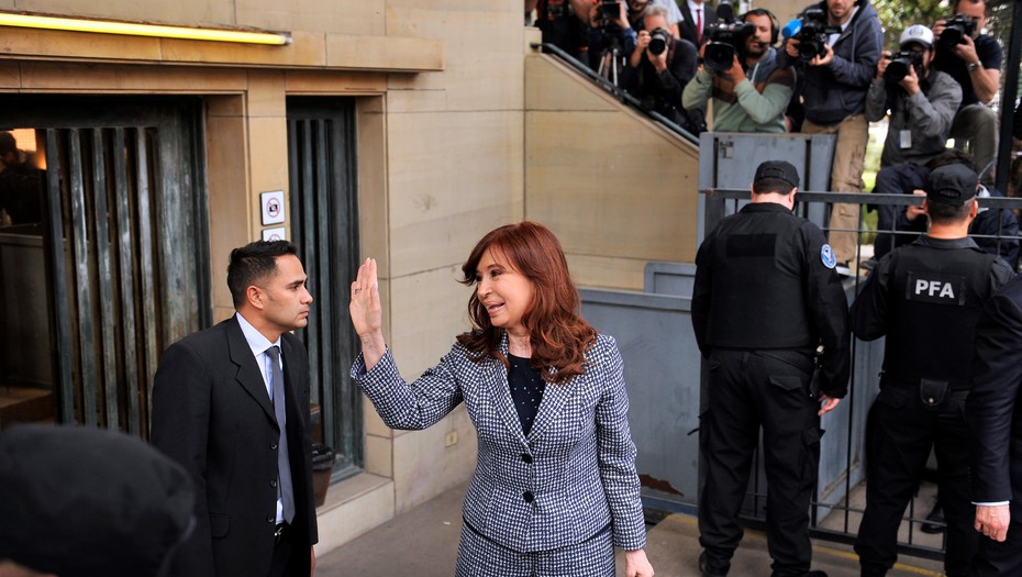 r6hZmuEwd_930x525__1