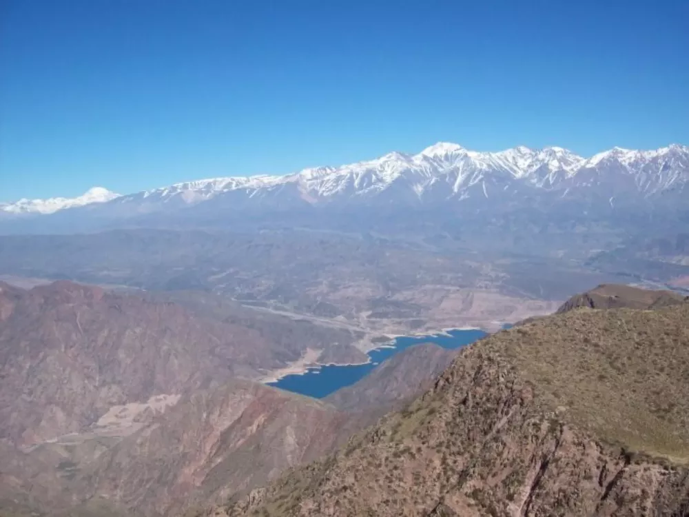 1542045956746cerro-ponderado-Cacheuta (1)
