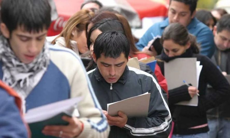 buscando empleo