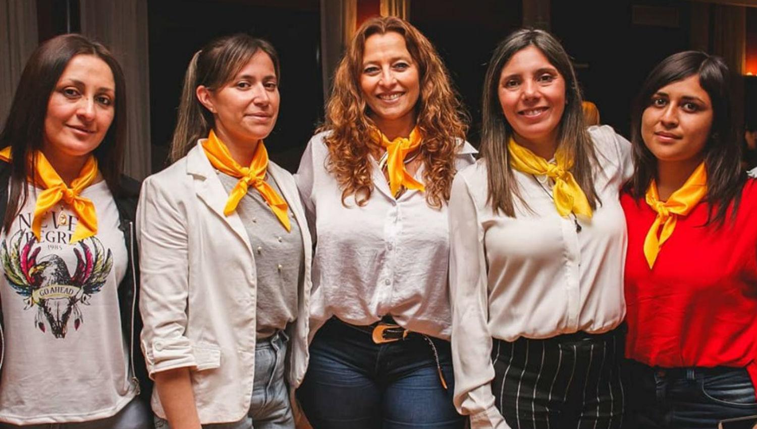 mamas-panuelo-amarillo-luchan-contra-abuso-infantil-820977-123026