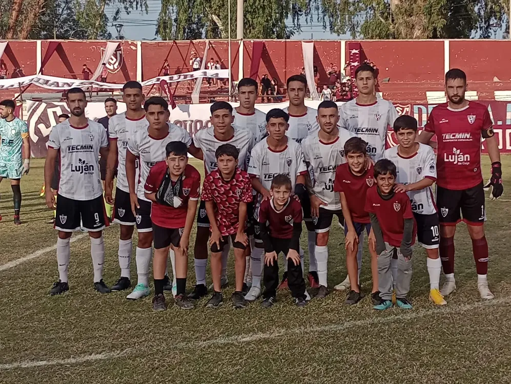 b73a67f9-8db6-4eb3-a220-1c412307a145