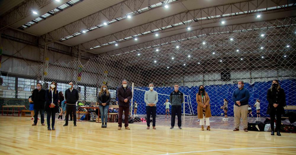 Autoridades municipales y provinciales en la inauguración