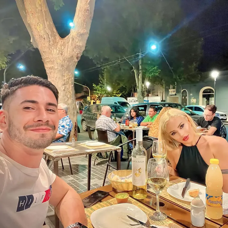 8ff360d3-fbad-4a16-94d9-d68ff0c65f5f