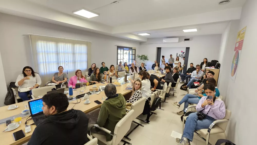 La presentación se realizó en las oficinas de la municipalidad